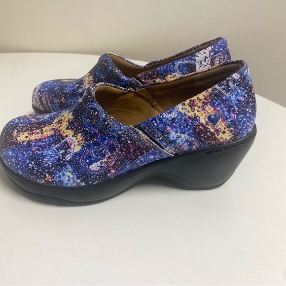 Nursemate Pillow Top Clogs Blue Size 8 - Picture 4 of 7